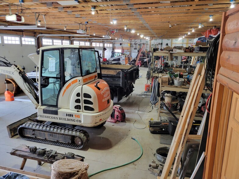 More Photos Of 351 N Main St, Onsted Office For Sale