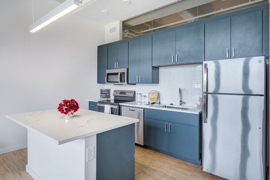 More Photos Of 1100 Richmond Hwy, Richmond Apartments For Sale