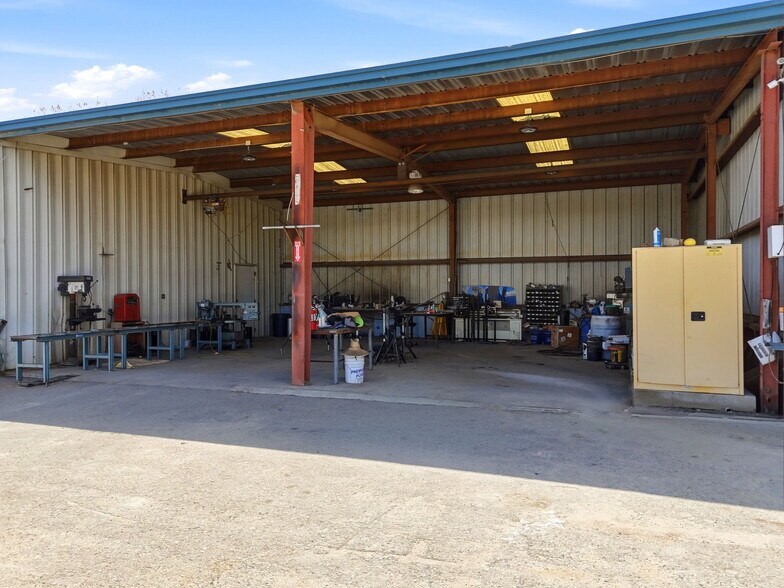 More Photos Of 1260 Buttonwillow Ave, Reedley Warehouse For Sale