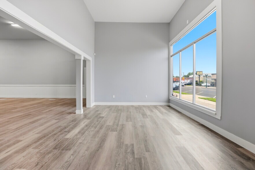 More Photos Of 223 N Center St, Turlock Freestanding For Lease