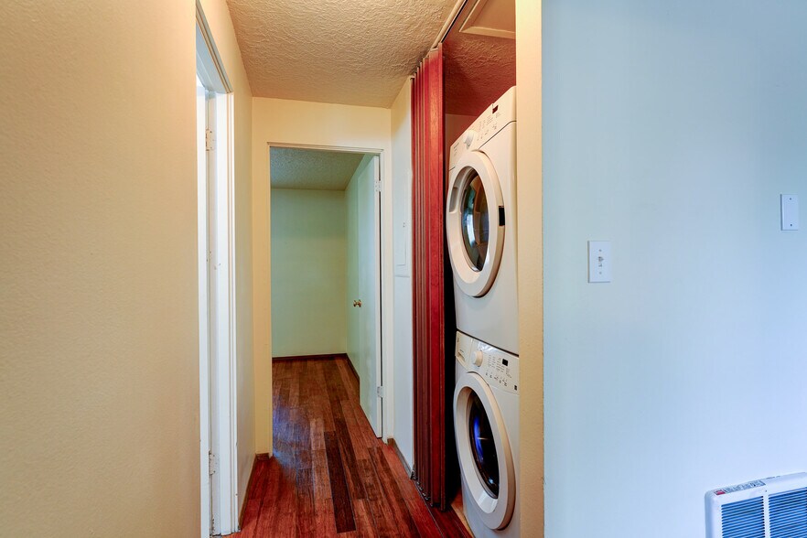 More Photos Of 611 SE 139th Ave, Portland Apartments For Sale