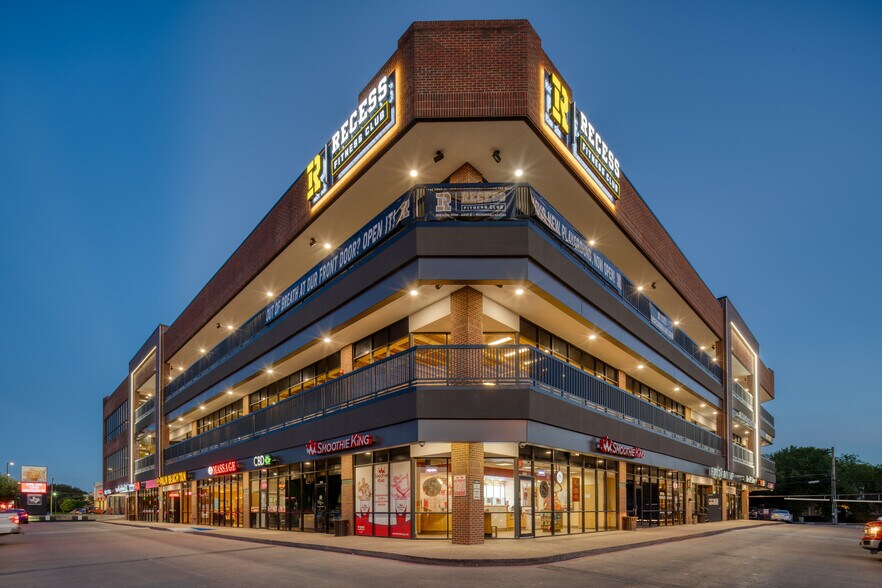 More Photos Of 5706 E Mockingbird Ln, Dallas Unknown For Lease