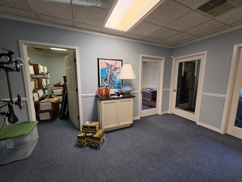 More Photos Of 32 Palmetto Bay Rd, Hilton Head Island Unknown For Lease