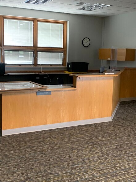 More Photos Of 3994 Wequiock Rd, Green Bay Specialty For Sale