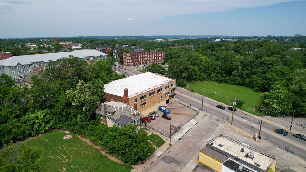 More Photos Of 3363 Reading Rd, Cincinnati Warehouse For Sale