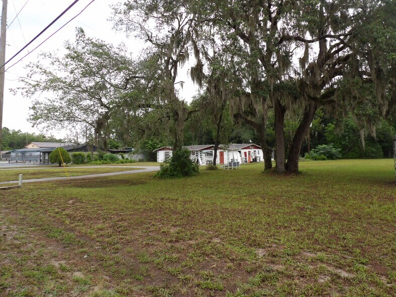Primary Photo Of 9706 Moon Lake Rd, New Port Richey Storefront Retail Residential For Sale
