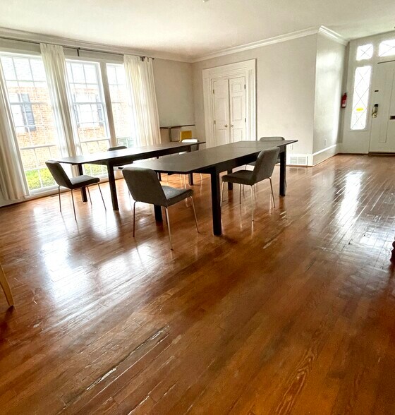 More Photos Of 902 Broad St, Durham Office For Lease