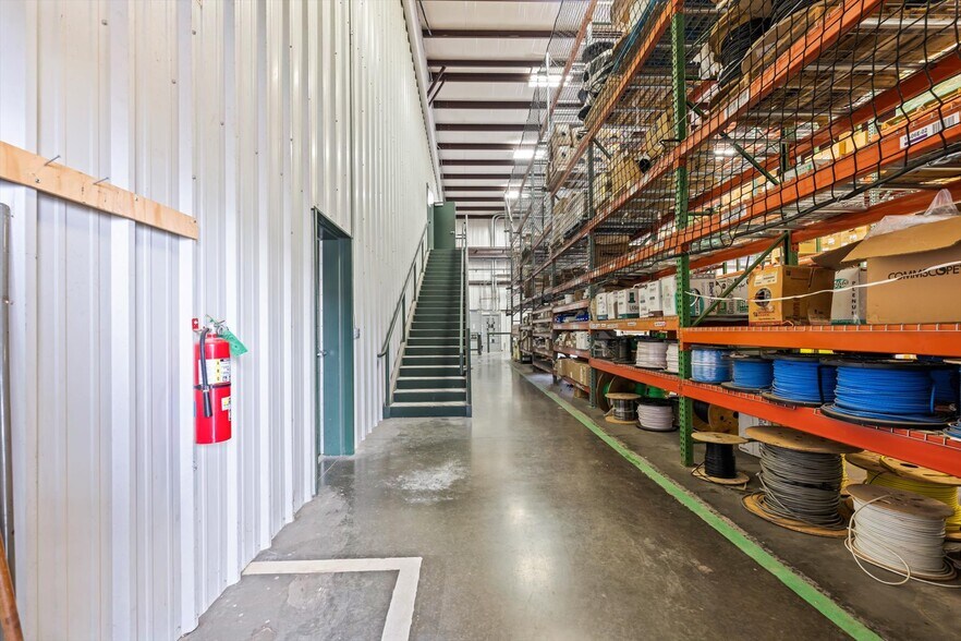 More Photos Of 12400 S Sunnylane Rd, Moore Manufacturing For Lease