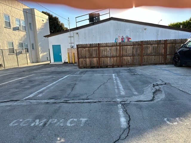 More Photos Of 3525 Glenhurst Ave, Los Angeles Religious Facility For Lease