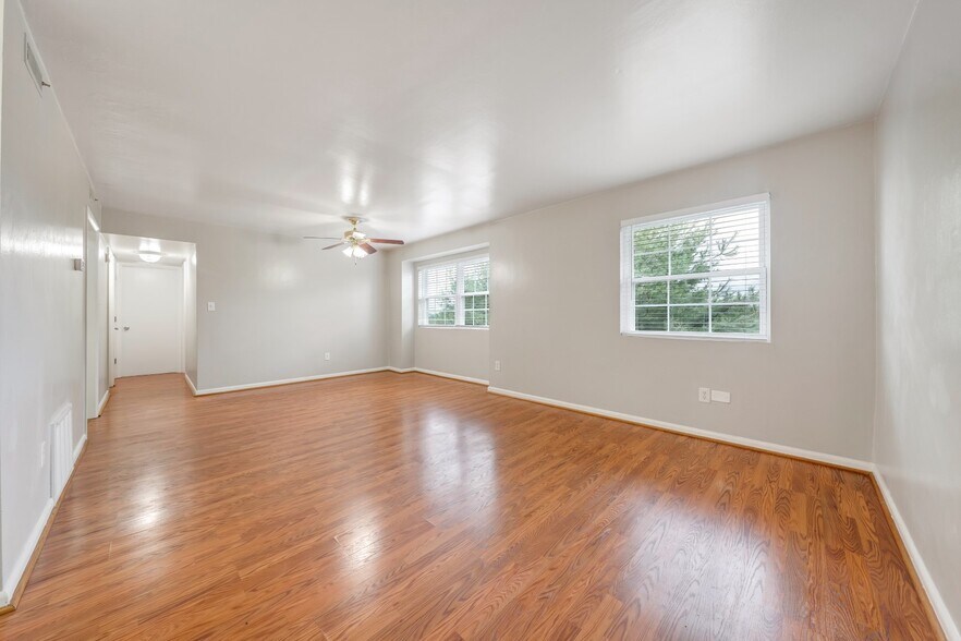 More Photos Of 777 Roanoke Blvd, Salem Apartments For Sale
