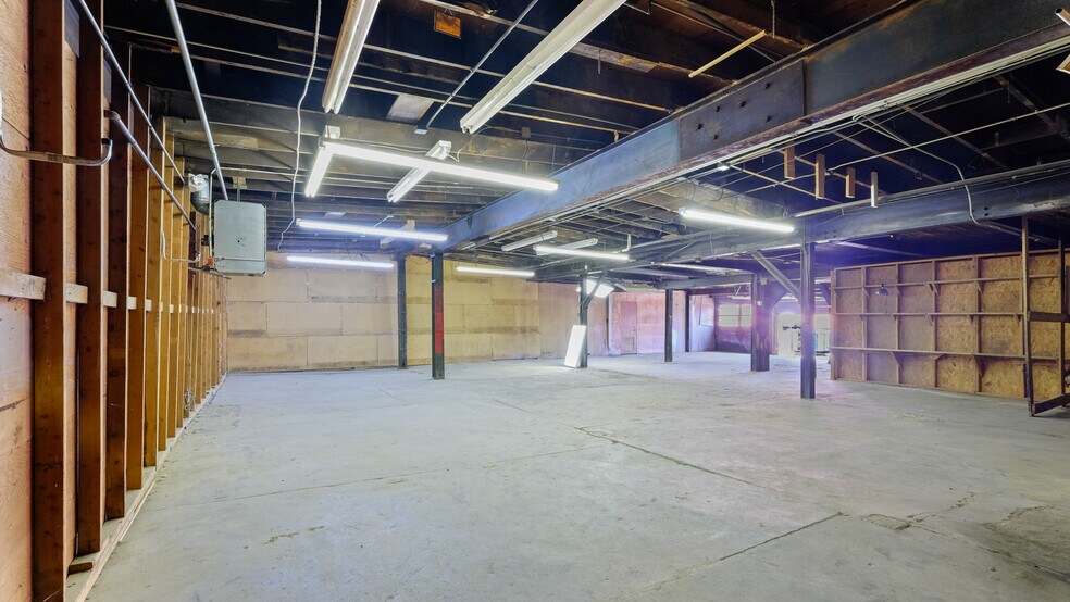 More Photos Of 47 Maple Ave, Flemington Light Manufacturing For Lease