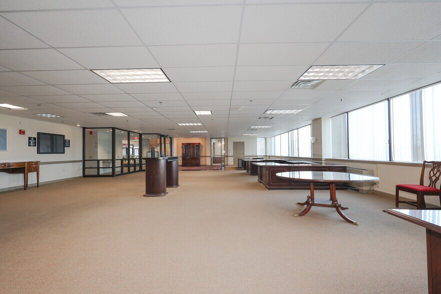 More Photos Of 30 Temple St, Nashua Office For Lease