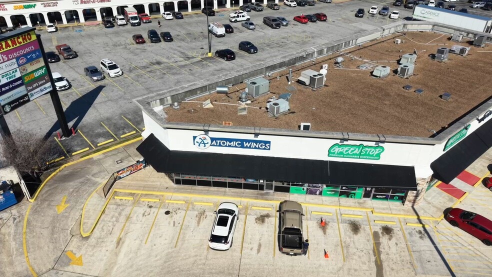 More Photos Of 11200 Northwest Fwy, Houston Storefront Retail Office For Lease