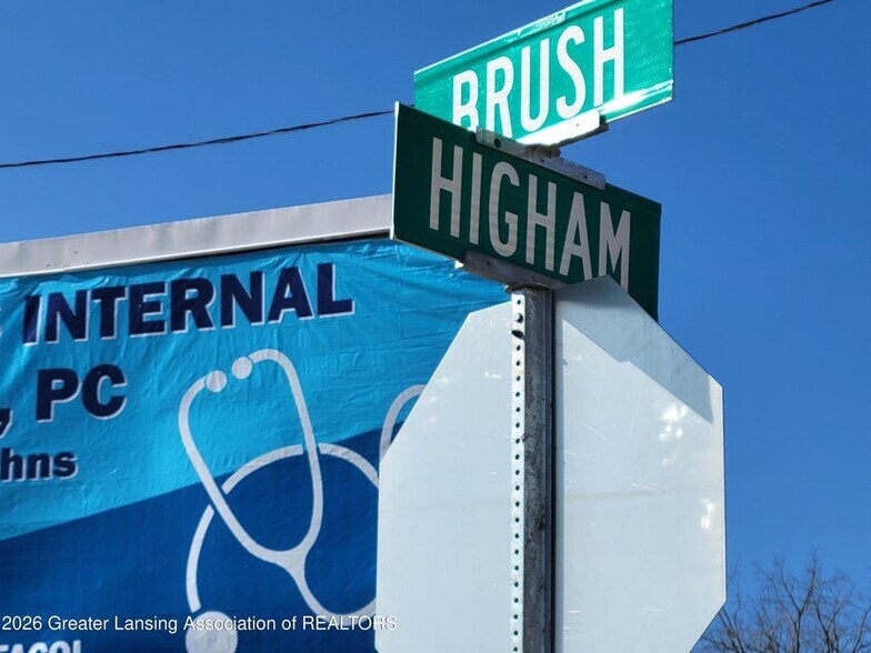 More Photos Of 108 W Higham St, Saint Johns Medical For Sale
