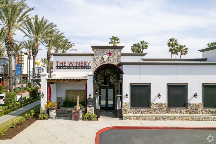 More Photos Of 2201-2895 Park Ave, Tustin Unknown For Lease