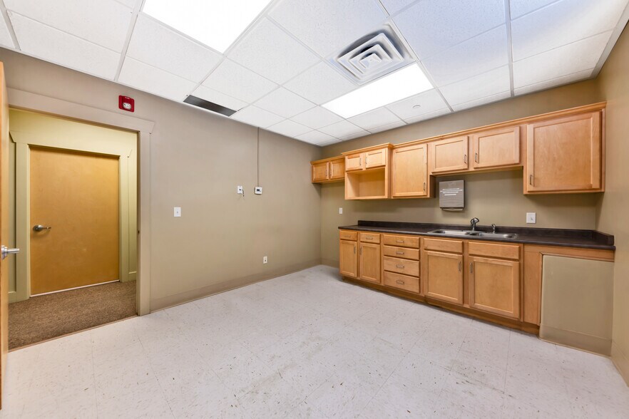 More Photos Of 7478 S Campus View Dr, West Jordan Medical For Sale