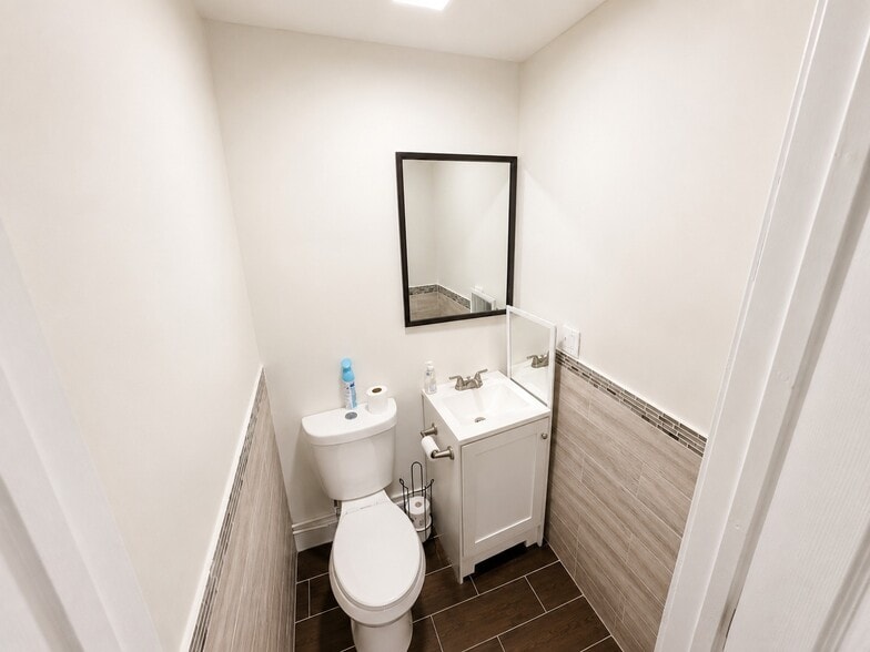 More Photos Of 10210 Woodland Ave, Cleveland Flex For Sale