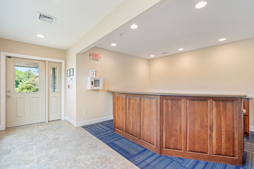 More Photos Of 5 Plains Rd, Augusta Office For Sale