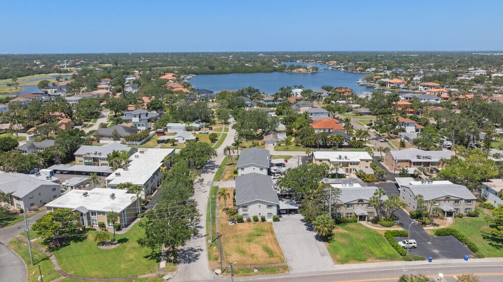 More Photos Of 500 Bayview Dr NE, Saint Petersburg Apartments For Sale