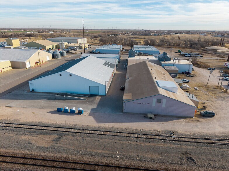 More Photos Of 225 Lawton Ave, Hereford Manufacturing For Sale