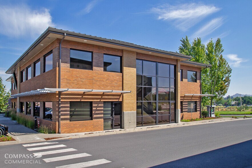 More Photos Of 123 SW Columbia St, Bend Office For Lease