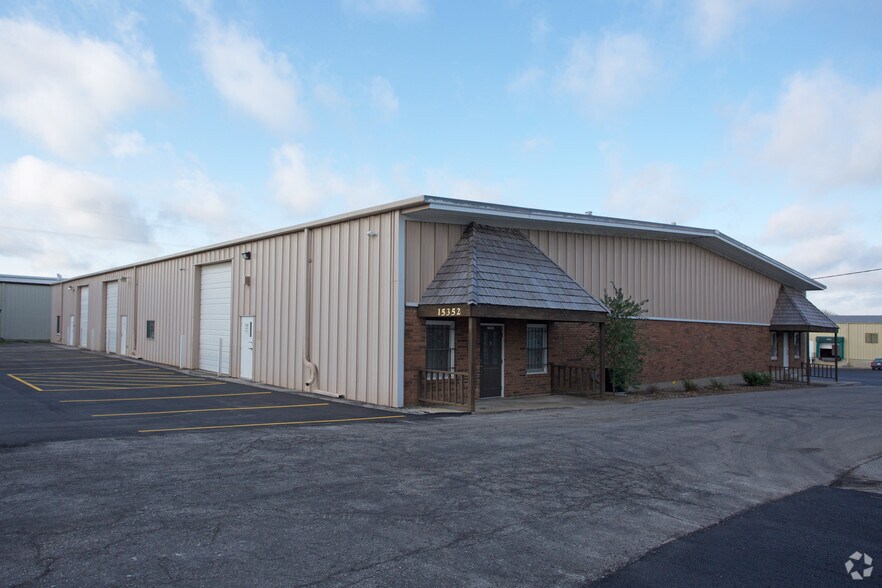 More Photos Of 15352 S Keeler St, Olathe Unknown For Lease