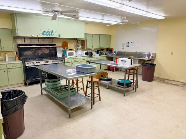 More Photos Of 4141 Deleon St, Fort Myers Religious Facility For Sale