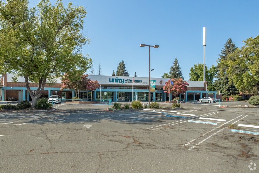 More Photos Of 9249 Folsom Blvd, Sacramento Religious Facility For Sale