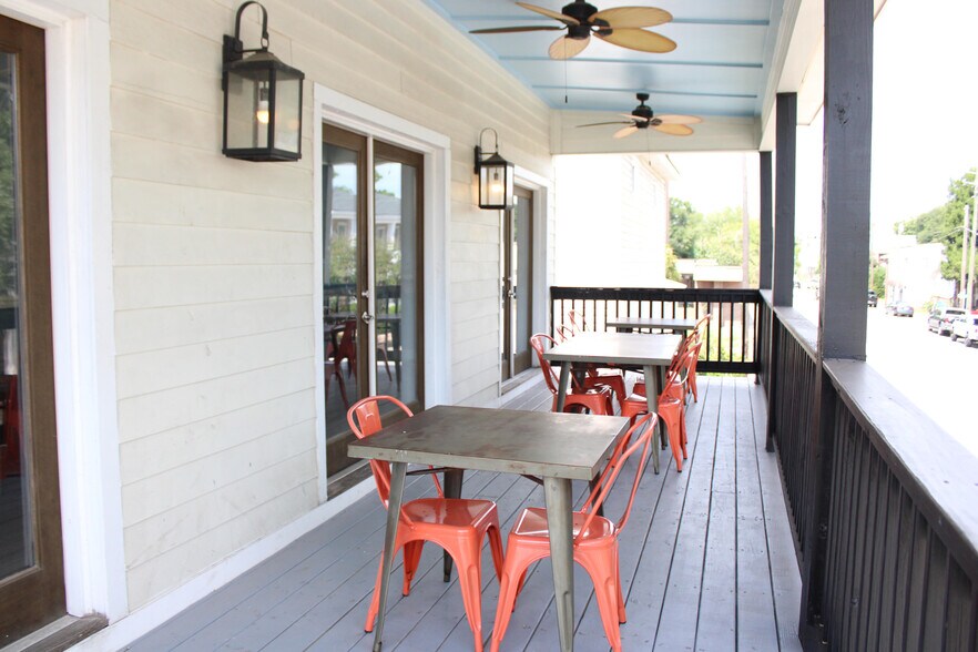 More Photos Of 2019 Habersham St, Savannah Storefront For Lease