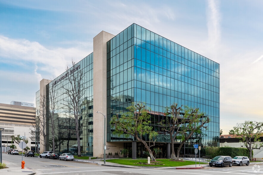 More Photos Of 1310 W Stewart Dr, Orange Office For Sale