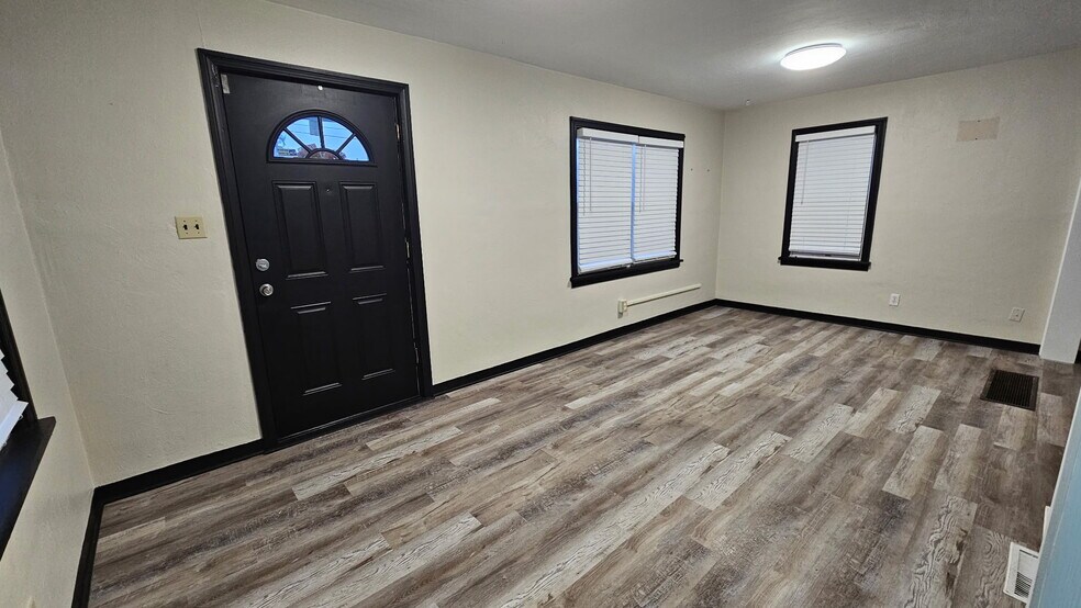 More Photos Of 2055 S Main St, Akron Office For Lease