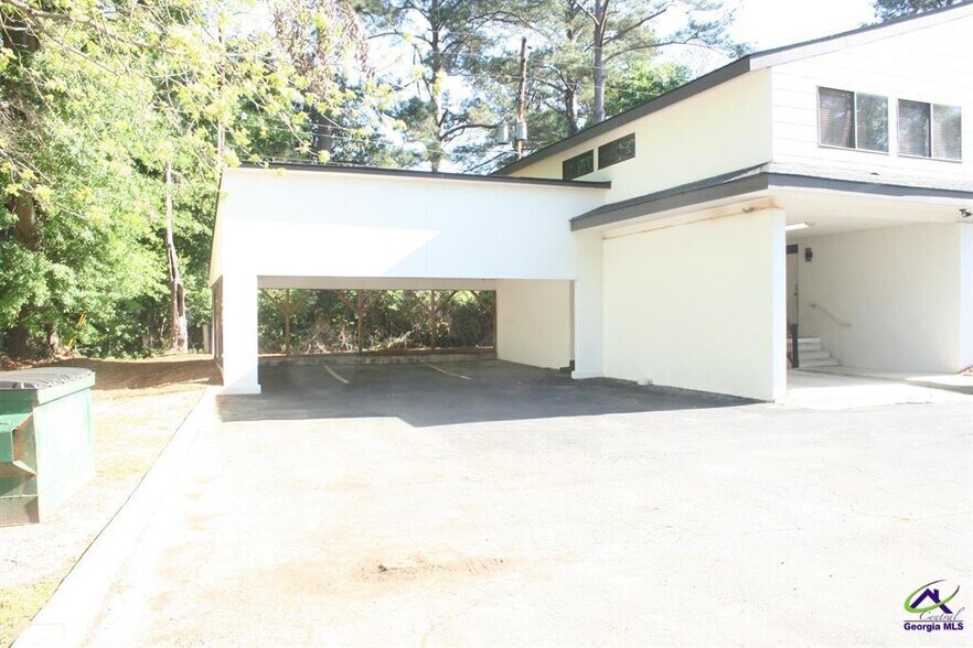 More Photos Of 1057 Morningside Dr, Perry Medical For Sale