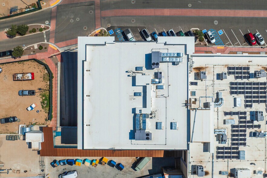 More Photos Of 2100 Louisiana Blvd NE, Albuquerque Coworking Space