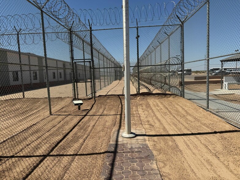 More Photos Of 406 N Avenue D, San Luis Correctional Facility For Sale