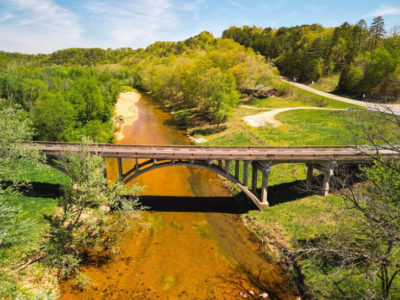 More Photos Of 49912 MO-14, Dora Trailer Camper Park For Sale