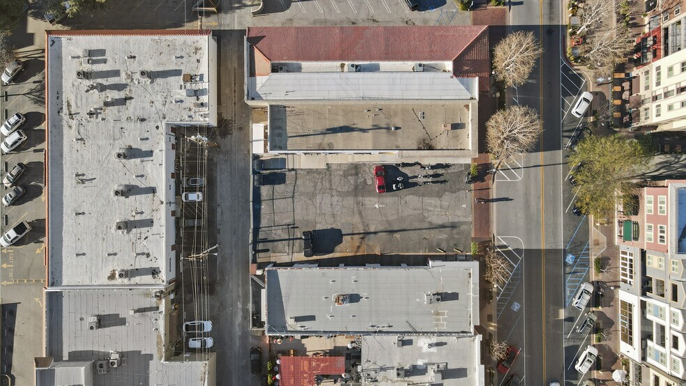 More Photos Of 24417 Main St, Santa Clarita Auto Repair For Lease