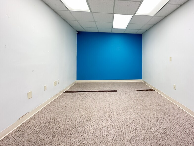More Photos Of 103 S Florida Ave, Lakeland Office For Lease