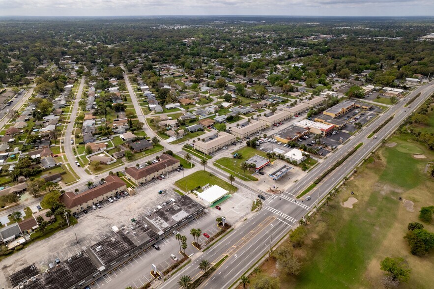 More Photos Of 599 Beville Rd, Daytona Beach General Retail For Sale
