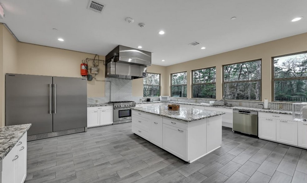 More Photos Of 196 Camelot St, Conroe Assisted Living For Sale