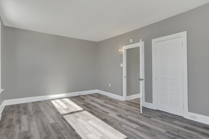 More Photos Of 33 S 18th St, Harrisburg Apartments For Sale