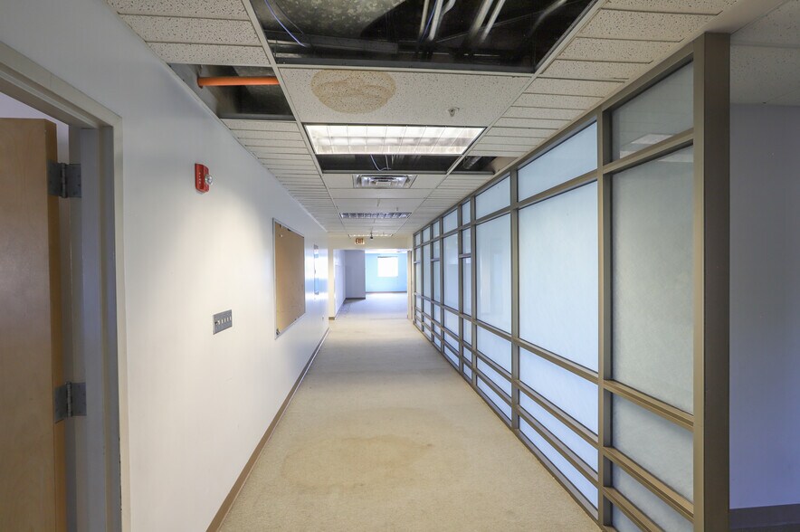 More Photos Of 184 Salem Ave, Dayton Office Residential For Lease