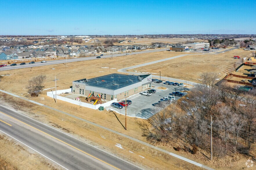More Photos Of 20261 Atlas St, Omaha Daycare Center For Lease