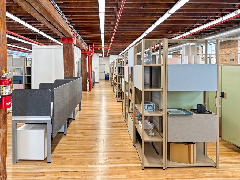 More Photos Of 1918 N Mendell St, Chicago Coworking Space