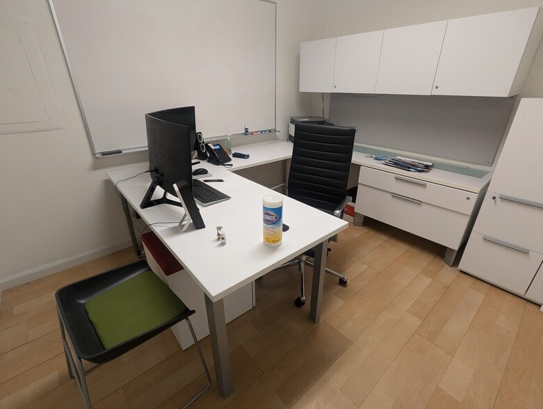 More Photos Of 1206 S Amphlett Blvd, San Mateo Warehouse For Lease