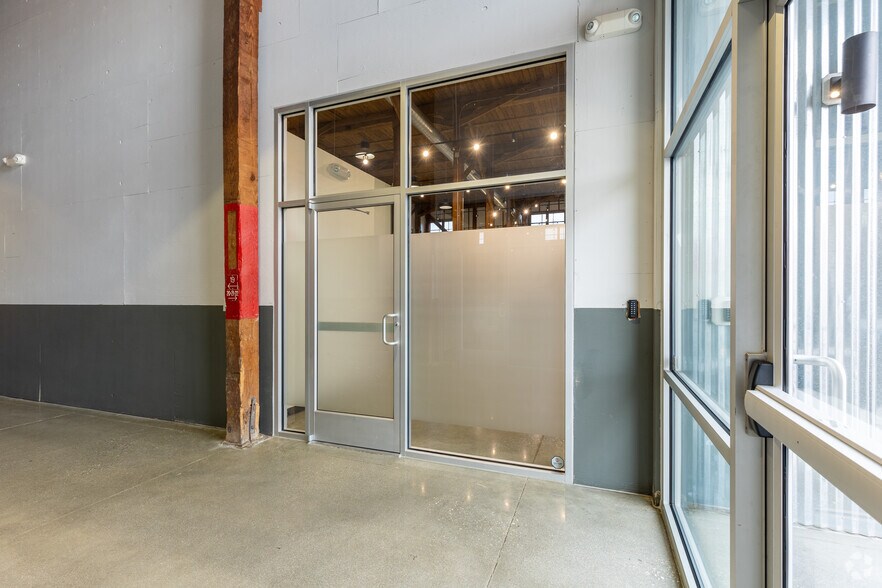More Photos Of 2601 Maury St, Richmond Unknown For Lease
