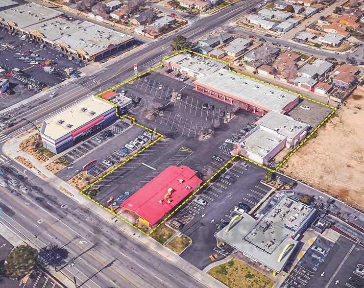 More Photos Of 45216-45232 10th St W, Lancaster Storefront For Sale