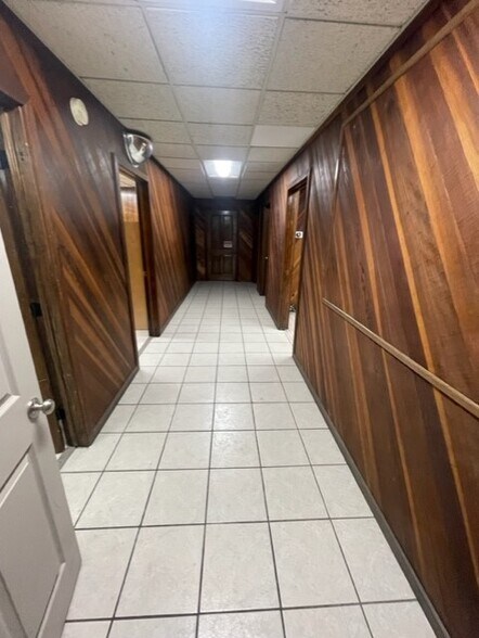 More Photos Of 10600 Victory Blvd, North Hollywood Office For Lease