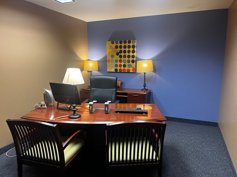 More Photos Of 4300 Marsh Ridge Rd, Carrollton Showroom For Sale