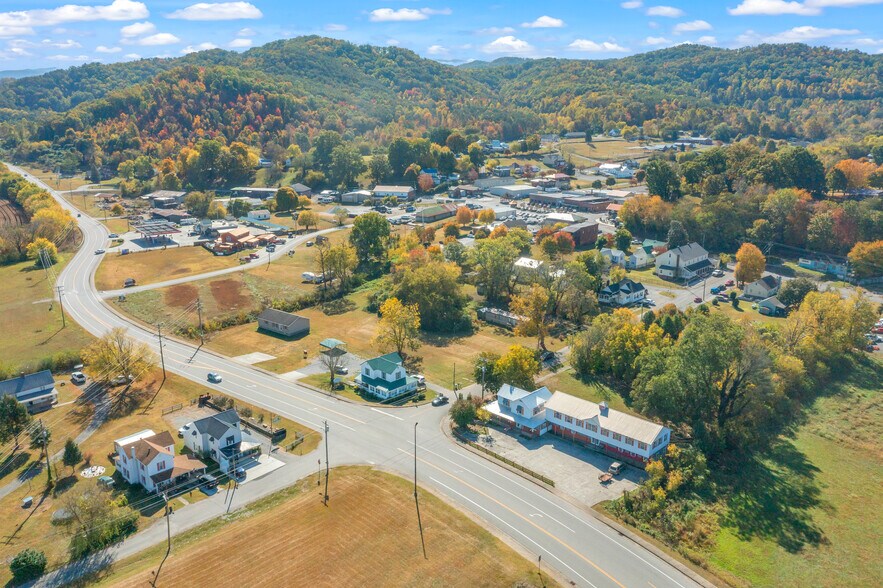 More Photos Of 128 Bank St, Tellico Plains Restaurant For Sale