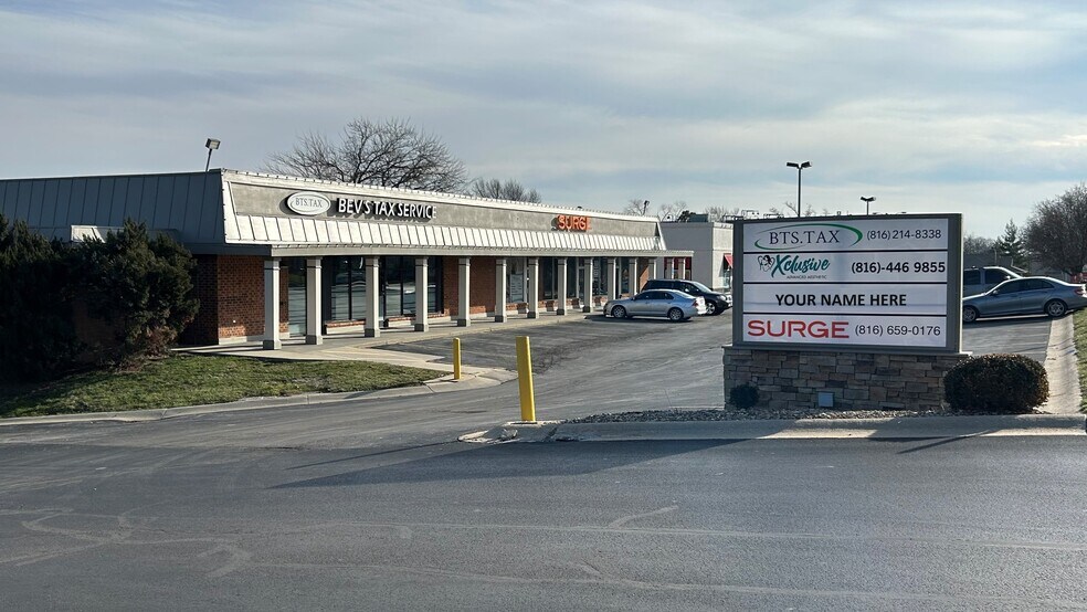 More Photos Of 5815-5821 NE Antioch Rd, Gladstone Storefront For Lease